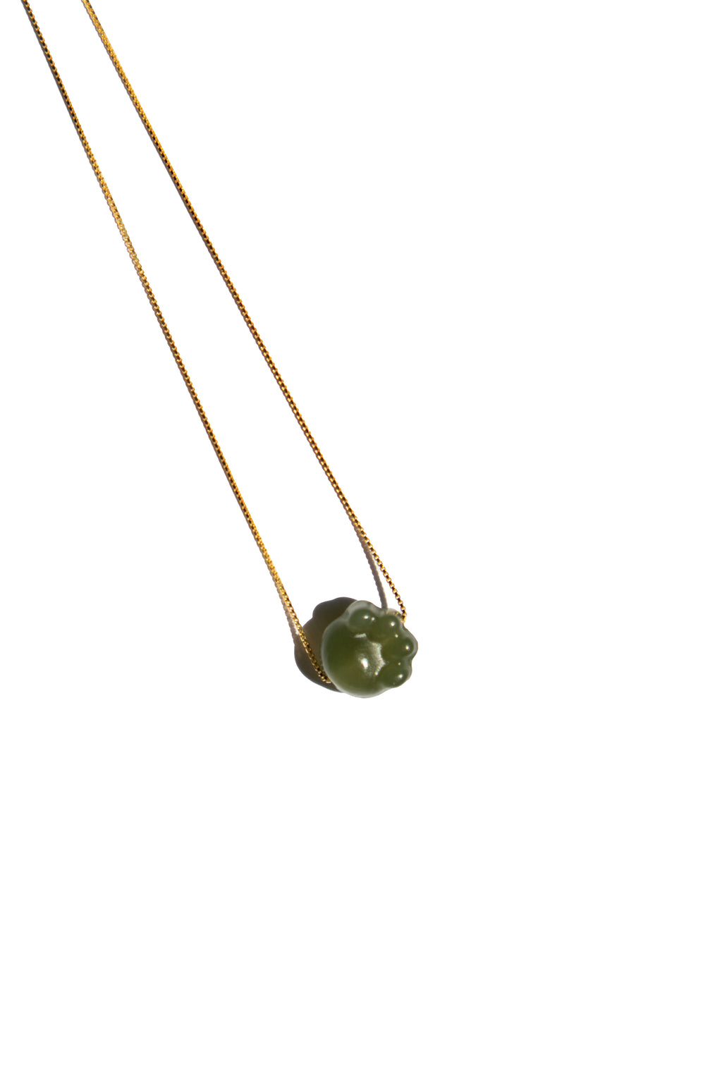 seree-cat-paw-green-nephrite-jade-necklace-green