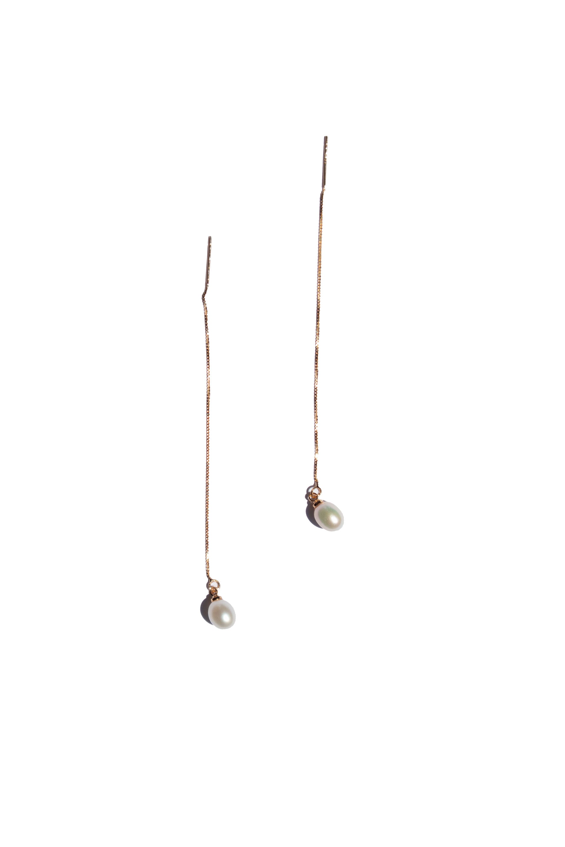 seree - Lilith — Pearl Thread Earrings