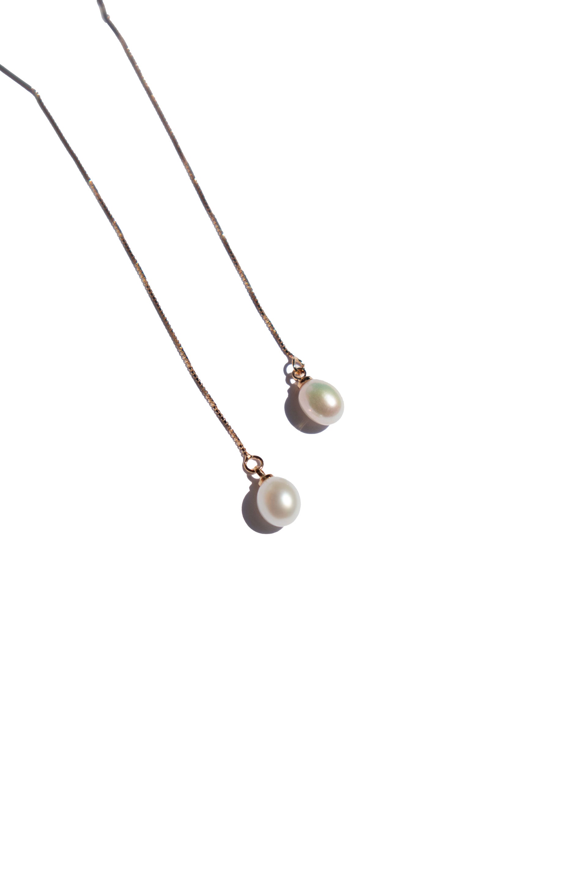 seree - Lilith — Pearl Thread Earrings
