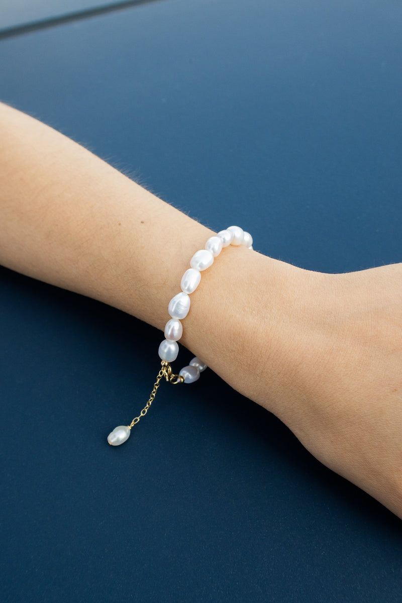 Stella — Freshwater pearl bracelet