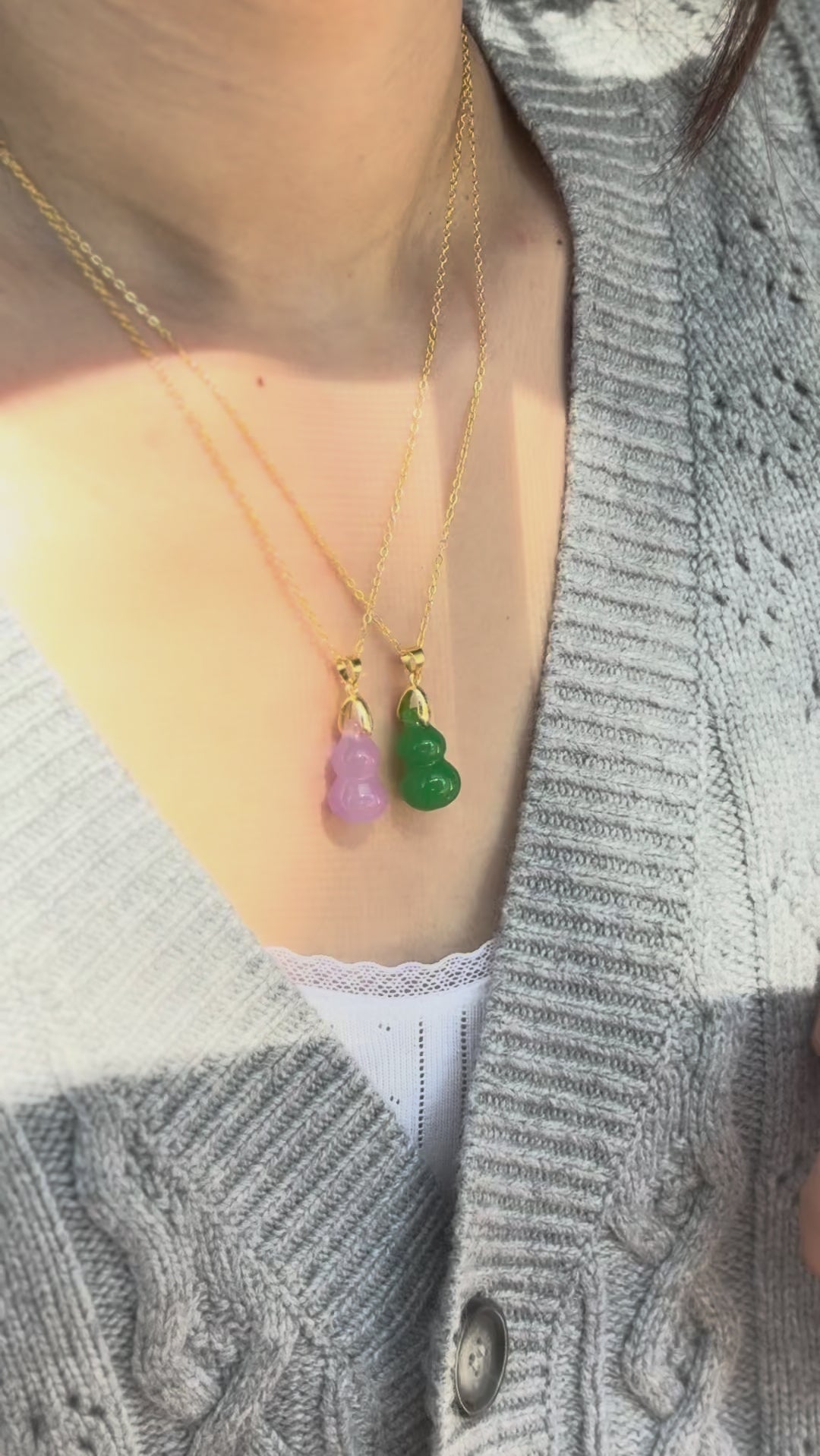 seree - Hulu — Jade Stone Pendant Necklace