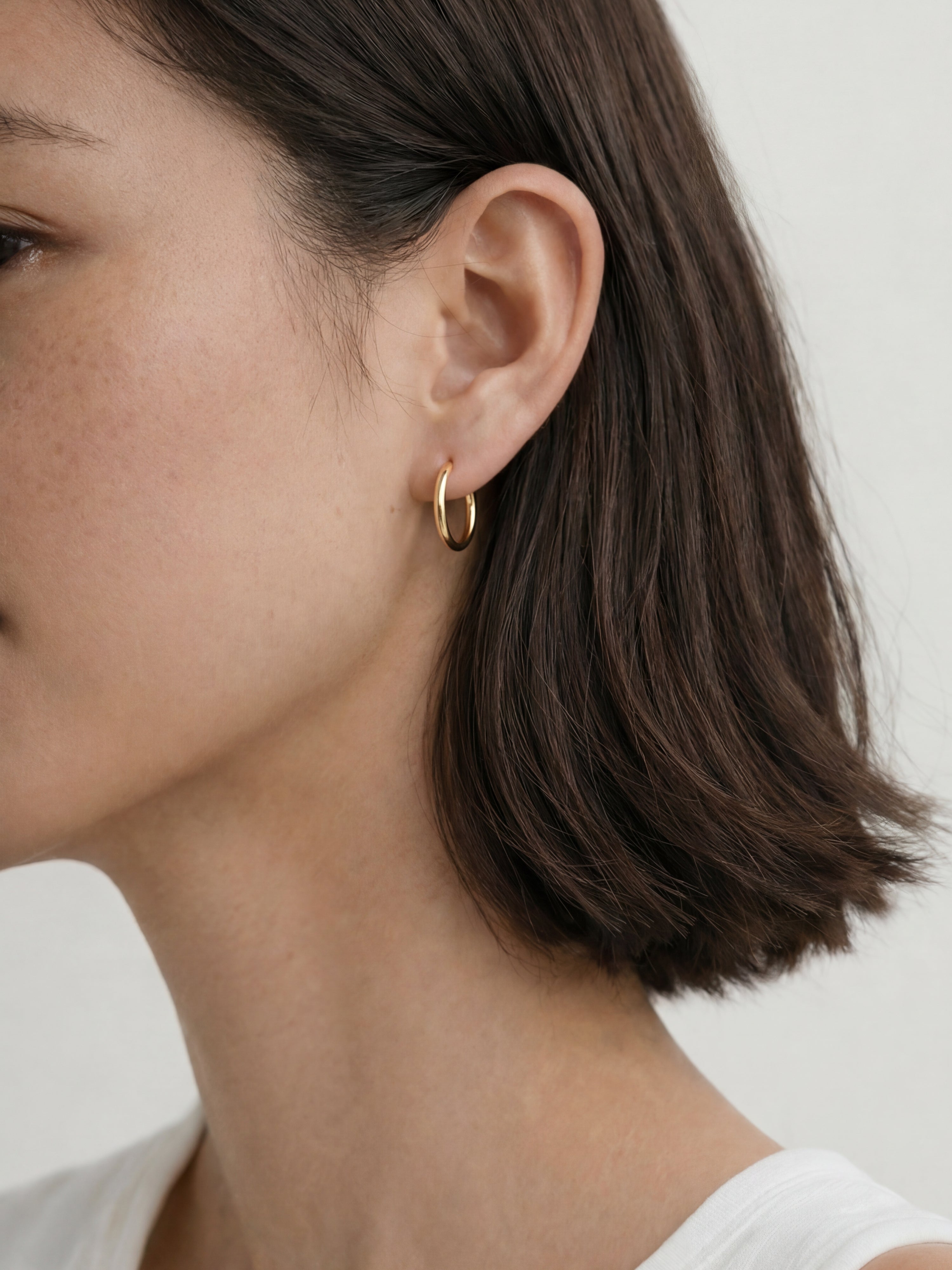 seree - Classic Huggie Hoops