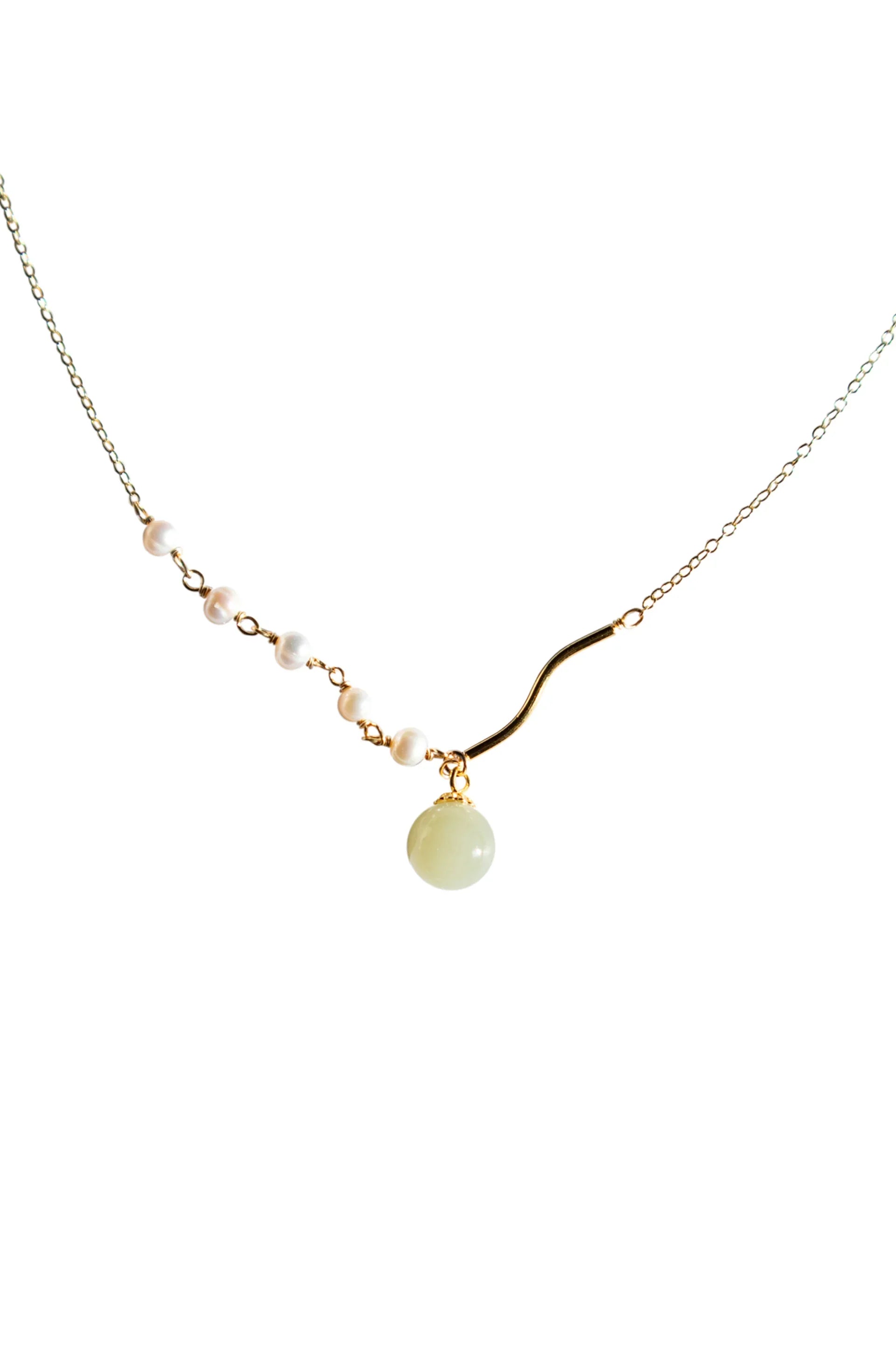 seree - Isla — Green Jade and Freshwater Pearl Necklace