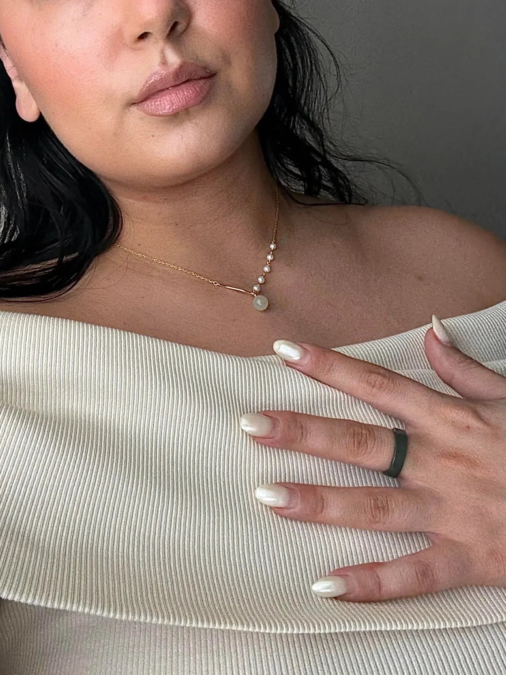 seree - Isla — Green Jade and Freshwater Pearl Necklace