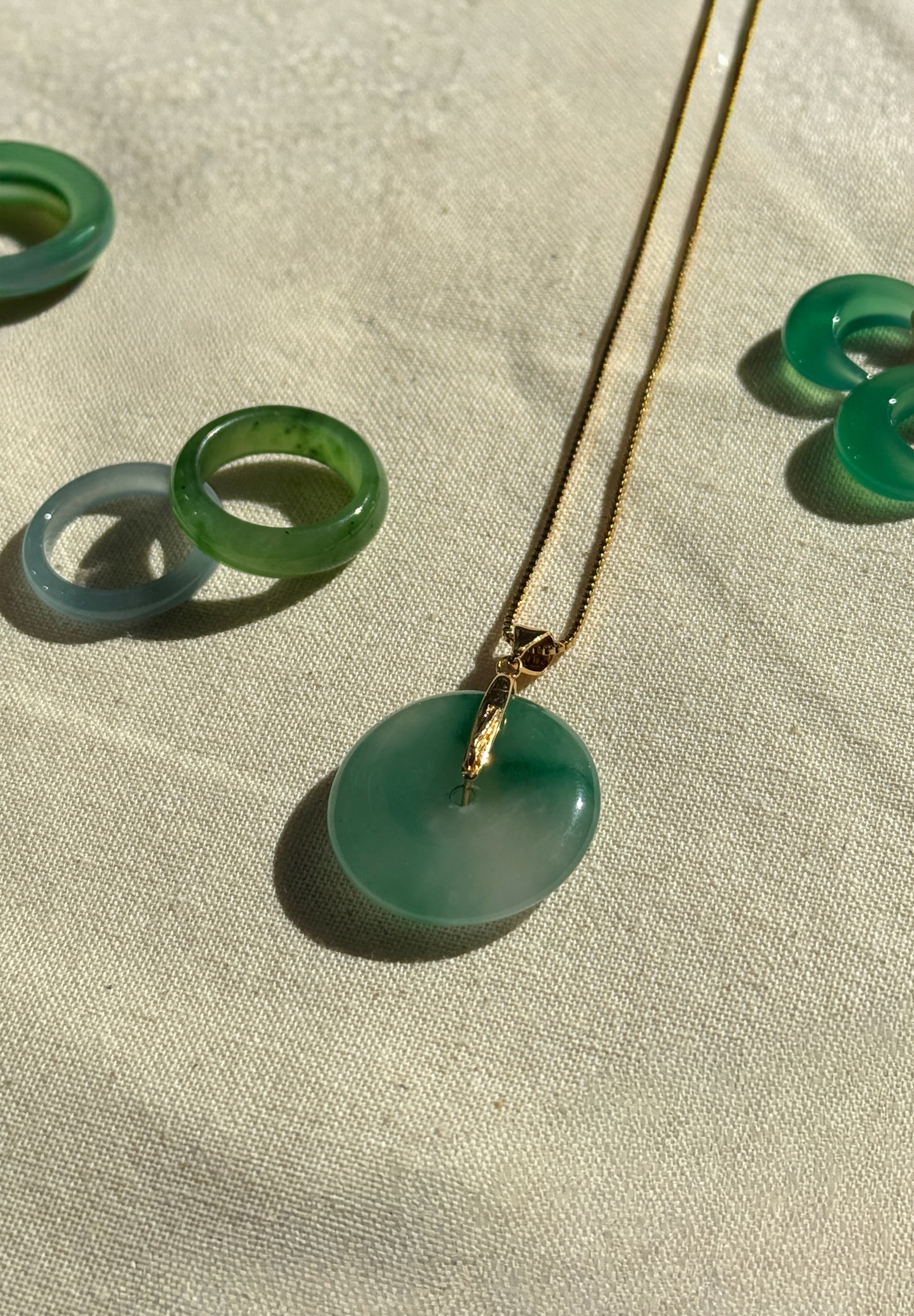Oro — Jade Stone Pendant Necklace