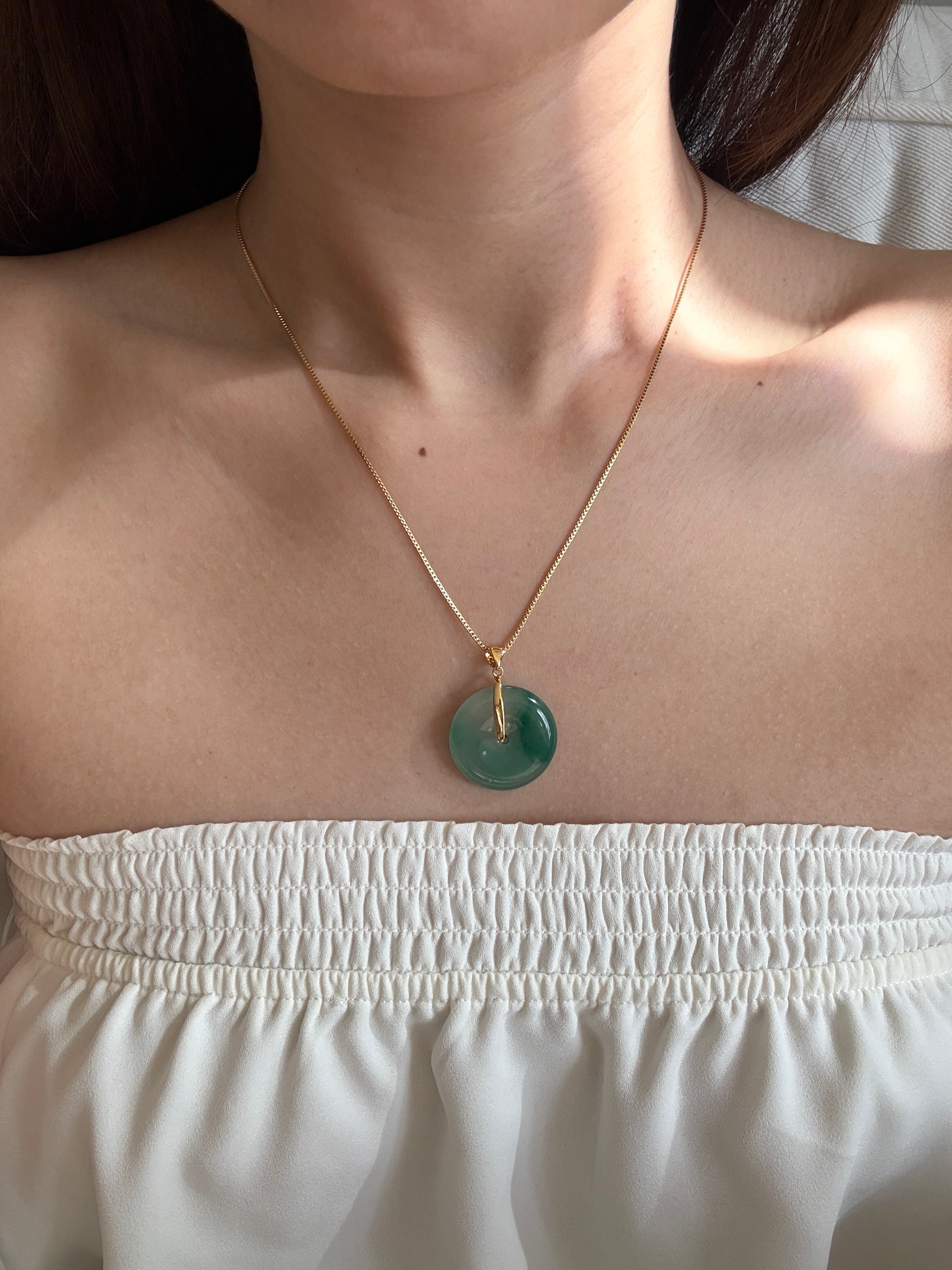 seree - Oro — Jade Stone Pendant Necklace