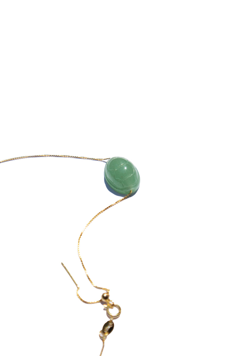 seree-turtle-pendant-necklace-in-green-aventurine
