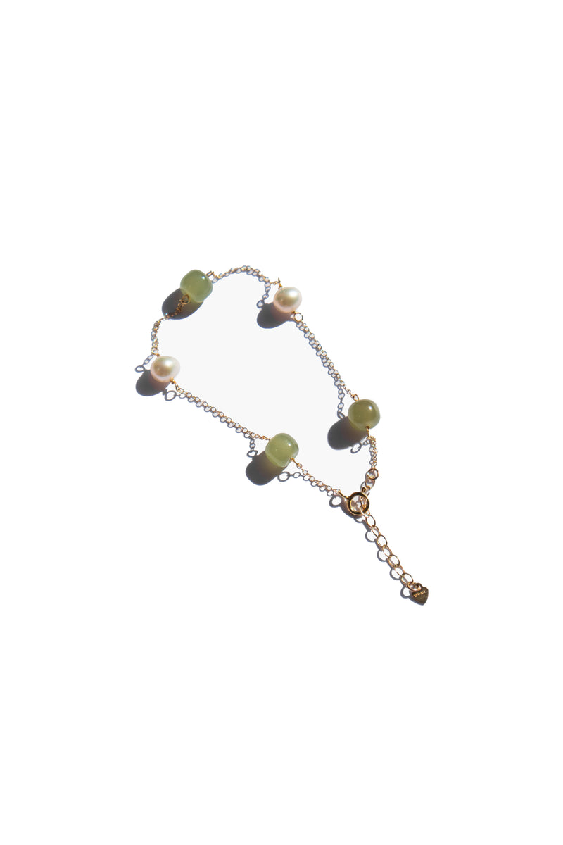 Olivia — Jade pearl bracelet