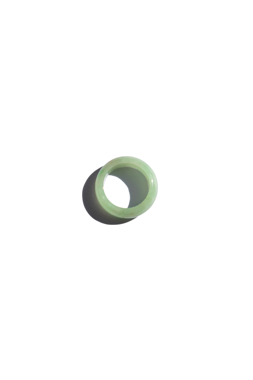 seree-Lemonade-Light-green-jade-ring