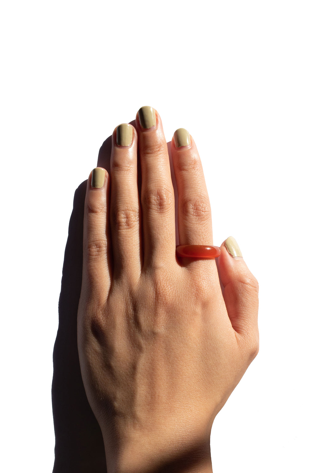 seree-Persimmon-ring-in-orange-color-and-agate