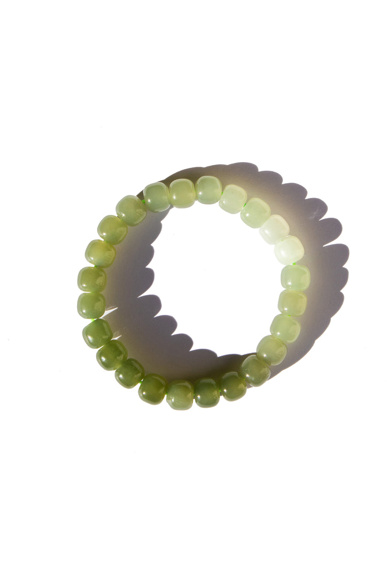 seree-nephrite-ombre-bracelet-in-green