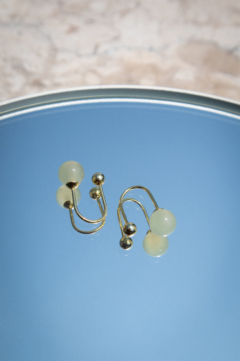 seree-clip-cuff-earrings-with-pearl-and-jade