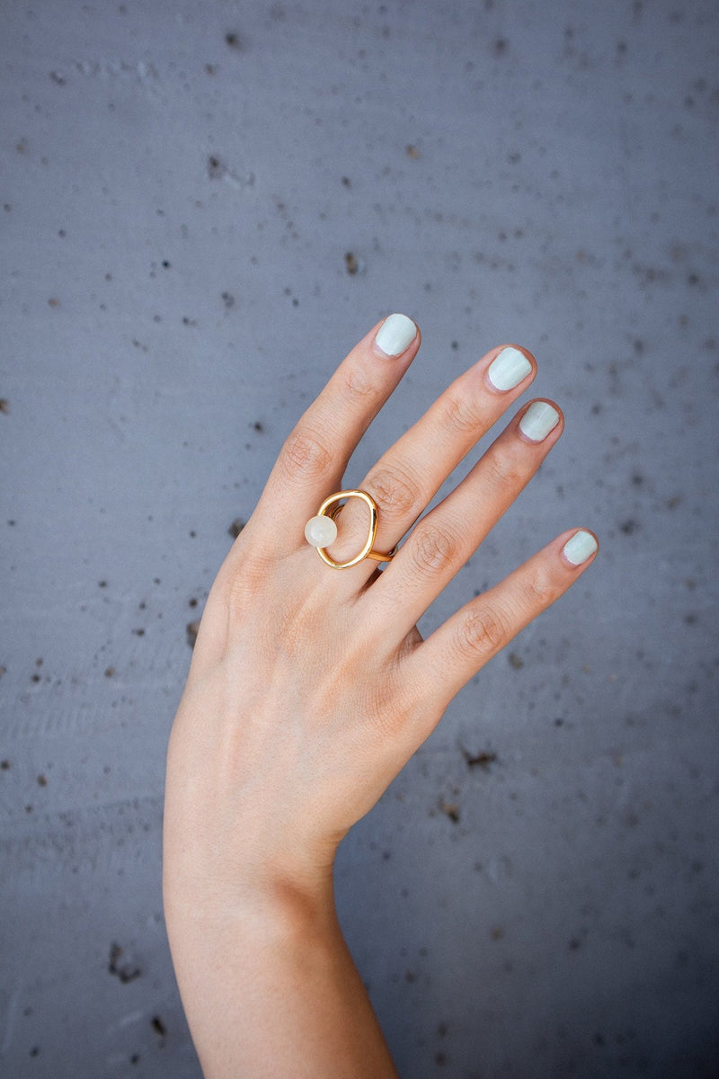 seree-cosmos-gold-ring-with-jade-bead