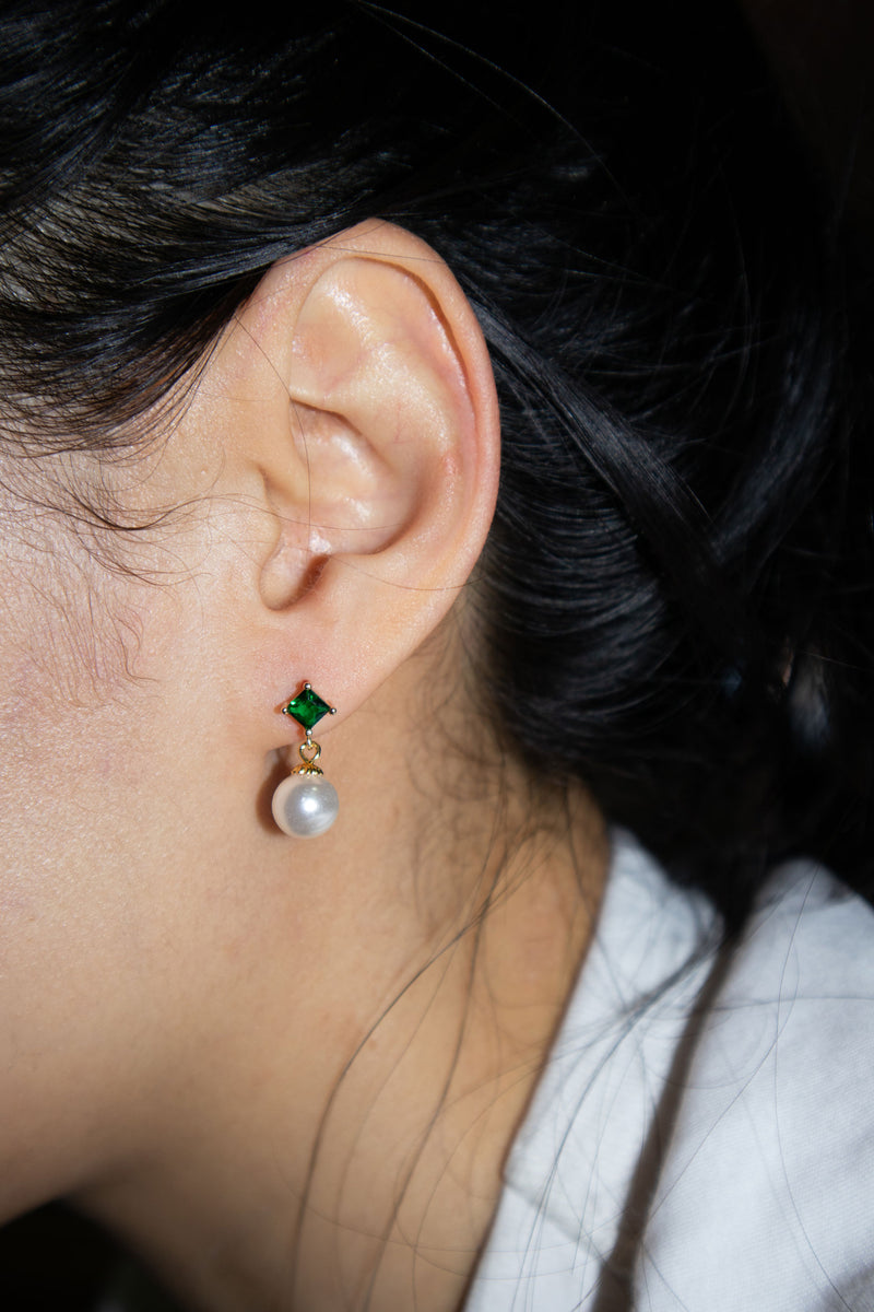 seree-diana-faux-pearl-green-zircon-stud-earrings