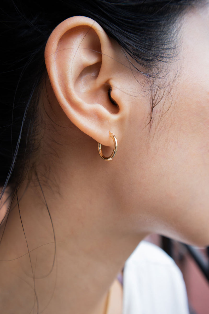 seree-gold-mini-huggie-hoops-earrings