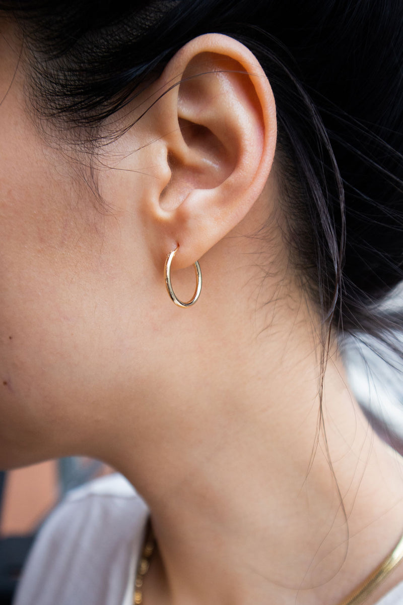 seree-gold-small-huggie-hoops-earrings