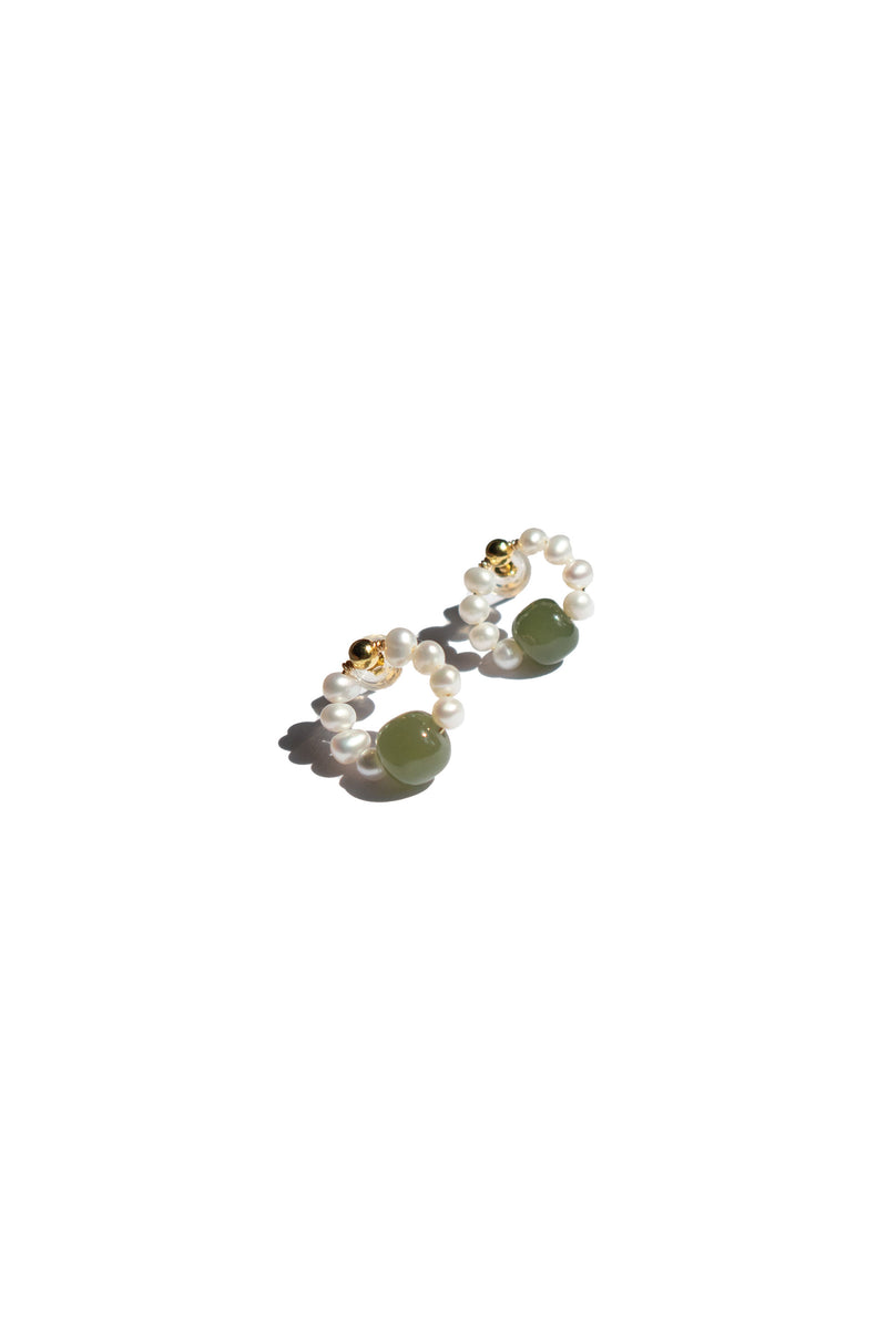 seree-isa-beaded-jade-and-pearl-stud-earrings