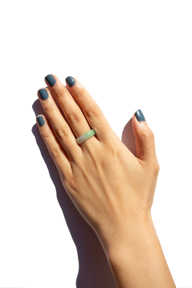 seree-koi-jadeite-ring-in-light-green-and-green