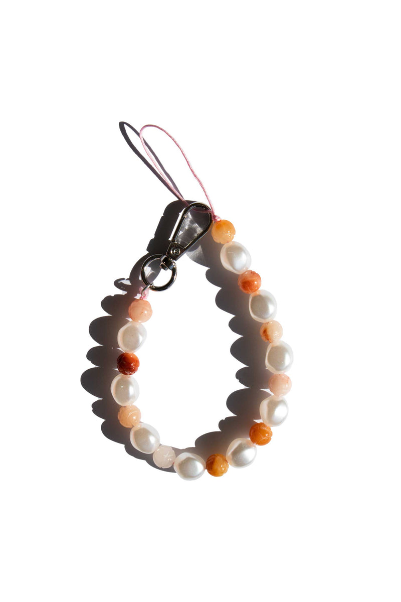 seree-pearly-phone-charm-in-pearl-and-peachy-pink-beads