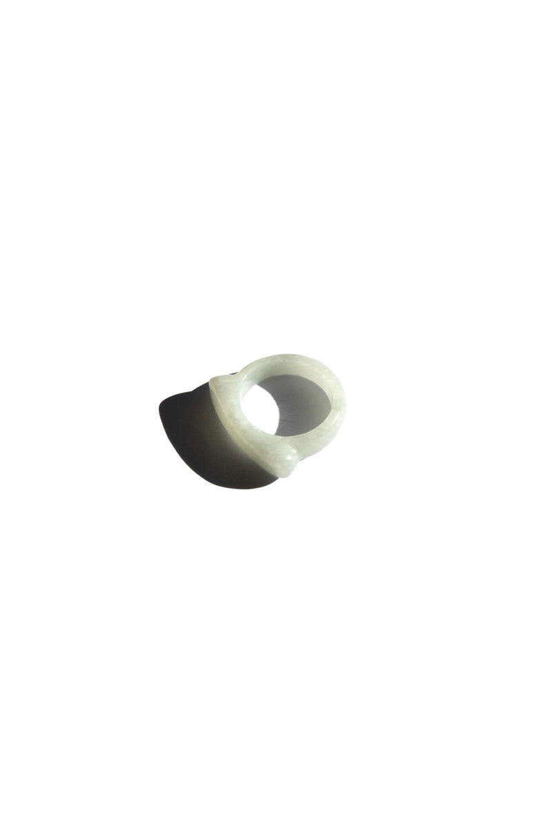seree-saddle-signet-ring-in-off-white-jadeite