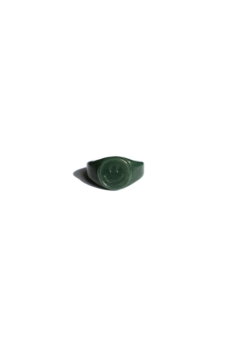 seree-smiley-face-signet-ring-in-dark-green-nephrite-jade