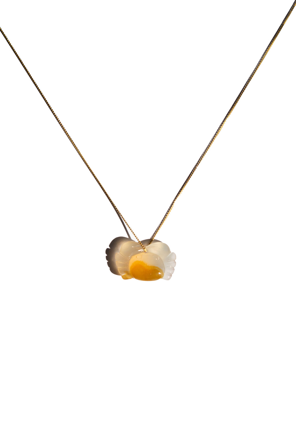 seree-zodiac-collection-cancer-necklace-crab-shape-chalcedony-pendant