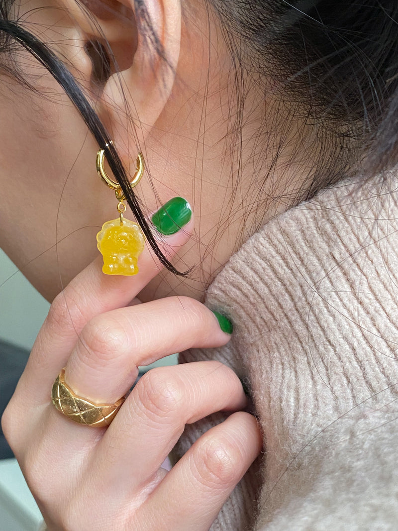 seree-zodiac-collection-leo-charm-earrings-in-yellow-chalcedony-jade-stone